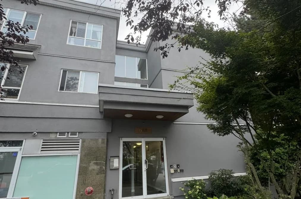 302 688 E 56TH AVENUE, Vancouver, BC — Residential for Sale - Main Photo