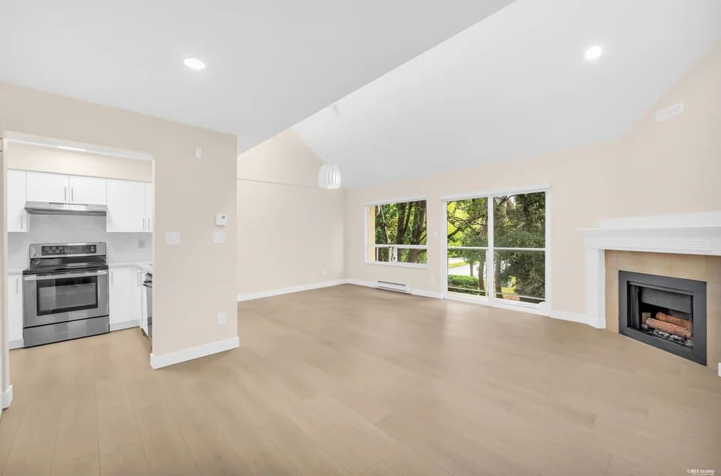 302 8600 WESTMINSTER HIGHWAY, Richmond, BC — Residential for Sale - Photo 2