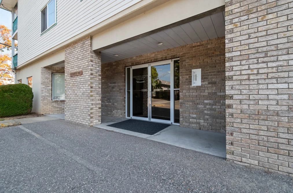 302 9006 EDWARD STREET, Chilliwack, BC — Residential for Sale - Photo 2