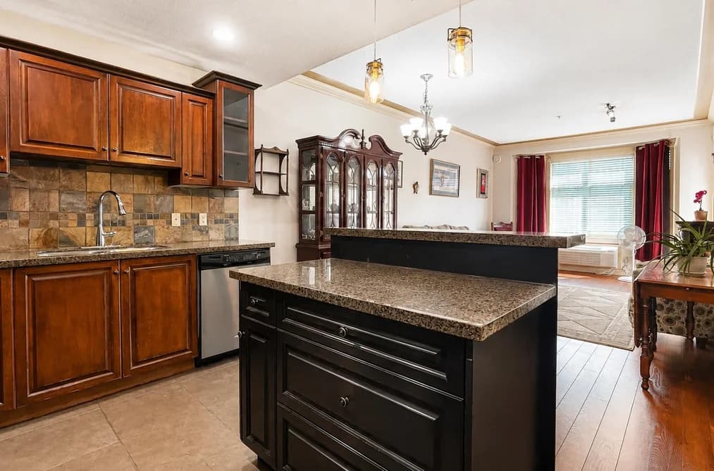 302 9060 BIRCH STREET, Chilliwack, BC — Residential for Sale - Main Photo