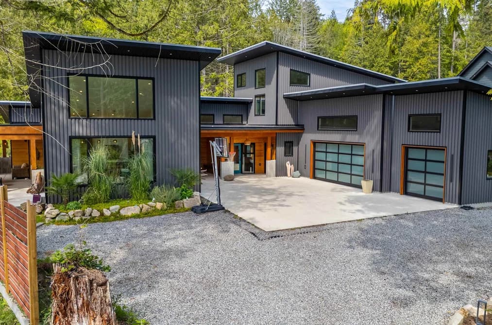 3022 GREEN WAY, Roberts Creek, BC — Residential for Sale - Main Photo