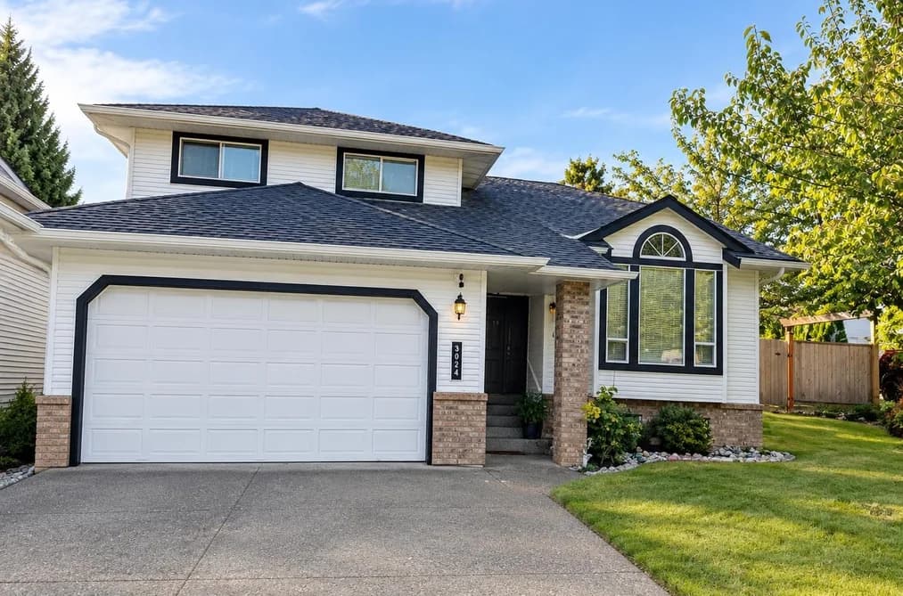3024 SOUTHERN CRESCENT, Abbotsford, BC — Residential for Sale - Main Photo