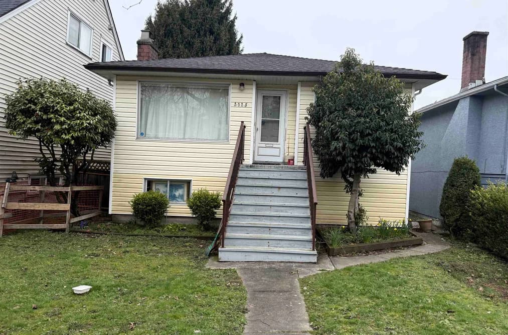 3025 E 45TH AVENUE, Vancouver, BC — Residential for Sale - Main Photo
