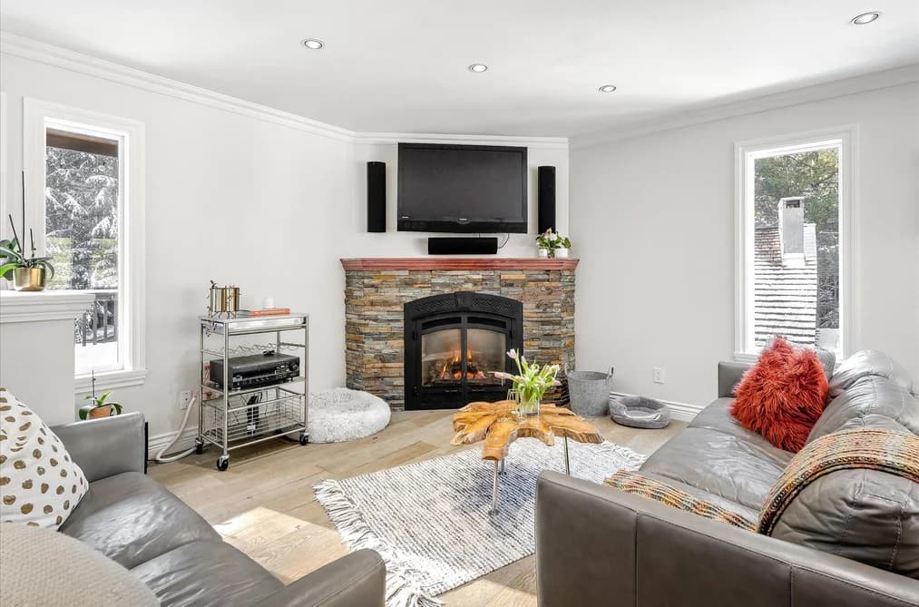 3028 ST ANTON WAY, Whistler, BC — Residential for Sale - Photo 2