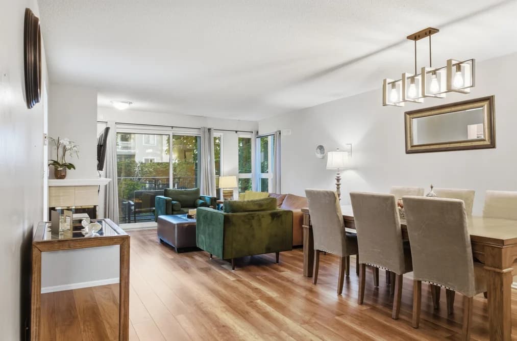 303 106 W KINGS ROAD, North Vancouver, BC — Residential for Sale - Photo 2