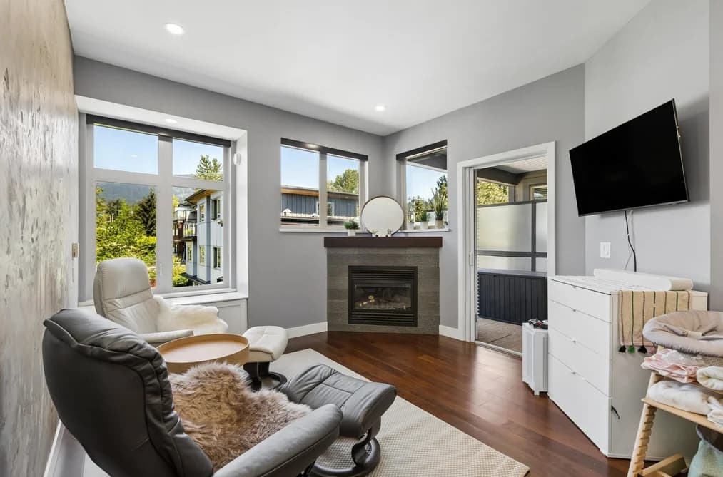 303 116 W 23RD STREET, North Vancouver, BC — Residential for Sale - Photo 2