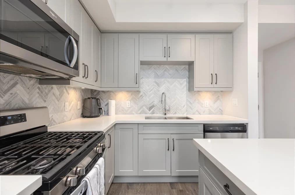 303 14605 MCDOUGALL DRIVE, Surrey, BC — Residential for Sale - Photo 2