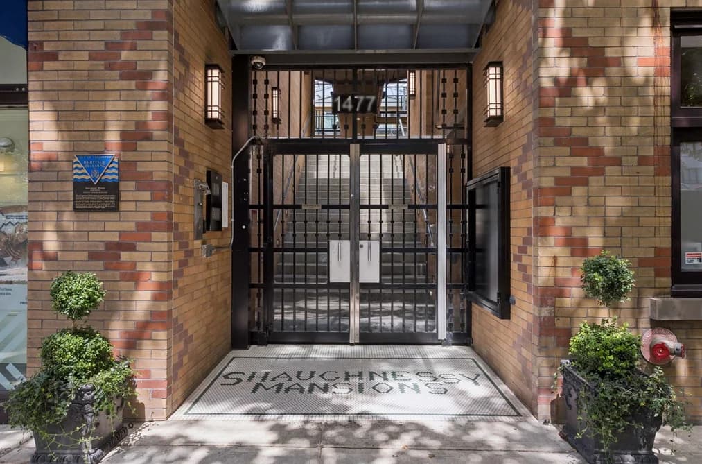 303 1477 W 15TH AVENUE, Vancouver, BC — Residential for Sale - Photo 2