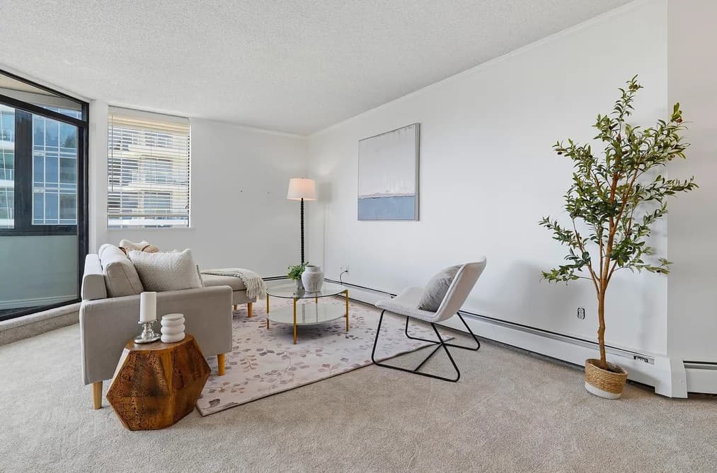 303 1480 FOSTER STREET, White Rock, BC — Residential for Sale - Photo 2