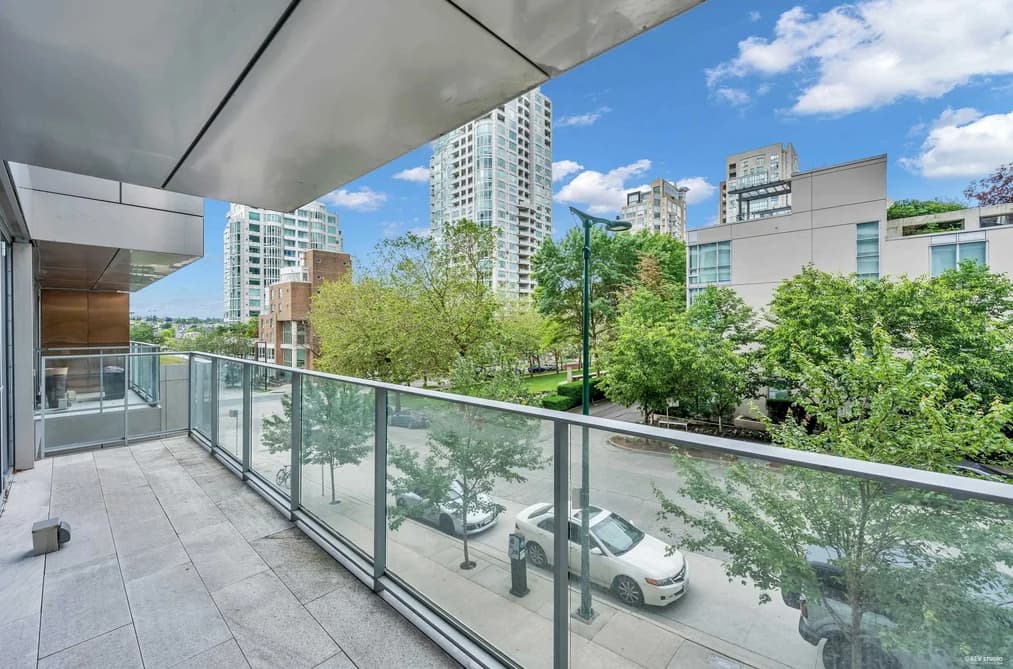 303 1480 HOWE STREET, Vancouver, BC — Residential for Sale - Photo 2