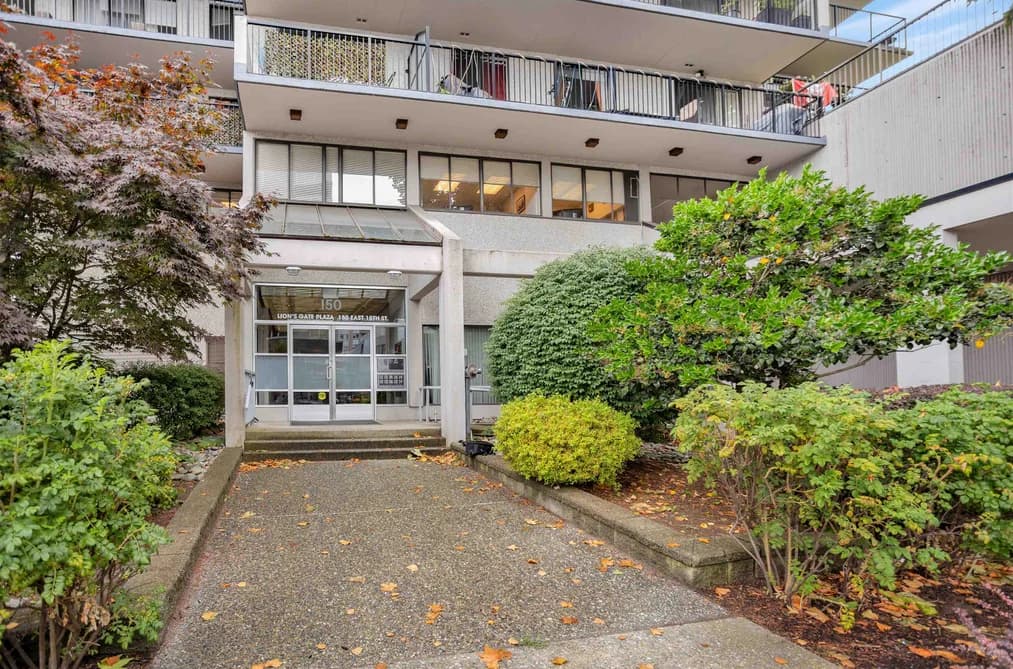 303 150 E 15TH STREET, North Vancouver, BC — Residential for Sale - Main Photo