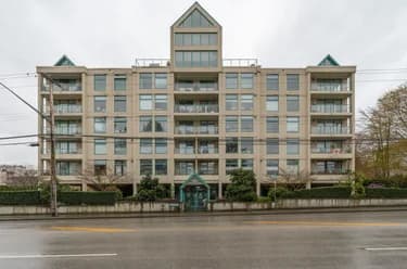 Condo for sale at 303 15466 North Bluff Road White Rock British Columbia - MLS: R3136721