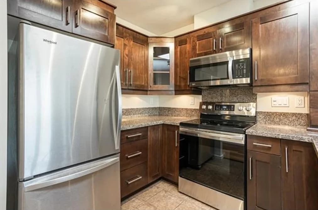 303 15777 MARINE DRIVE, White Rock, BC — Residential for Sale - Photo 2