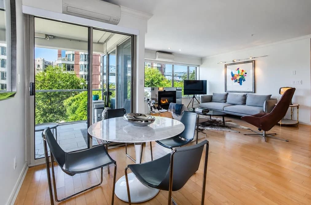303 1600 HORNBY STREET, Vancouver BC V6Z 3H2 - Photo 1