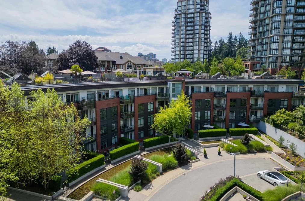 303 20 E ROYAL AVENUE, New Westminster, BC — Residential for Sale - Photo 2