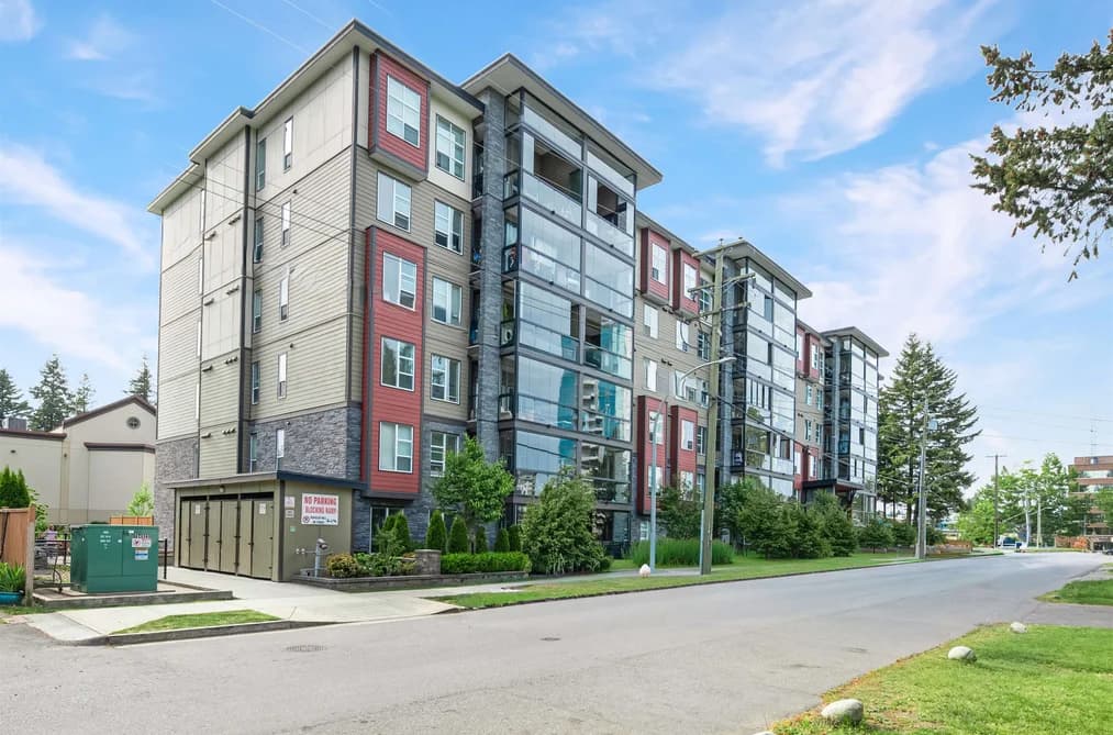 303 2649 JAMES STREET, Abbotsford, BC — Residential for Sale - Main Photo