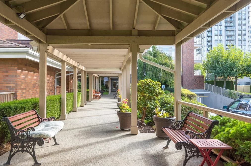 303 2963 BURLINGTON DRIVE, Coquitlam, BC — Residential for Sale - Photo 2