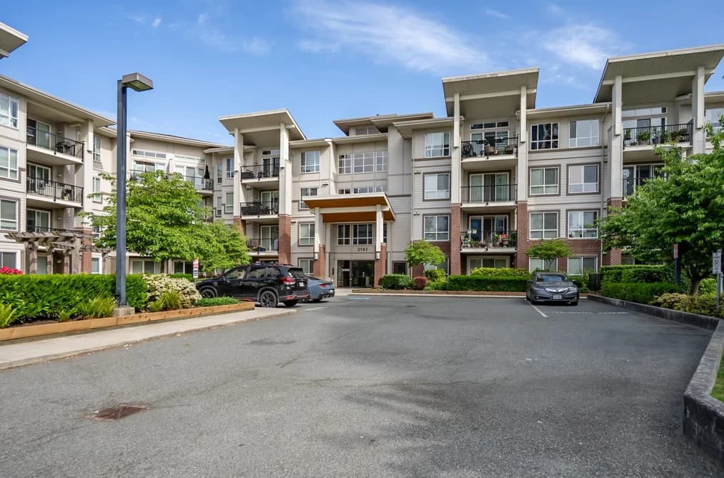 303 3192 GLADWIN ROAD, Abbotsford, BC — Residential for Sale - Main Photo