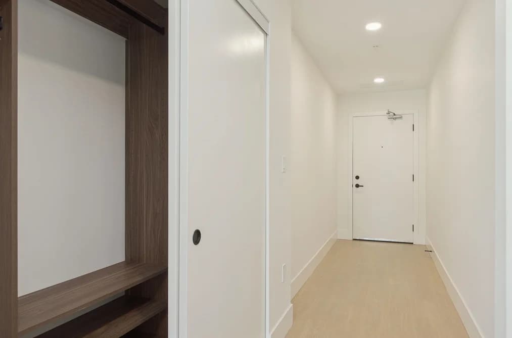 303 333 ST. DAVIDS AVENUE, North Vancouver, BC — Residential for Sale - Photo 2