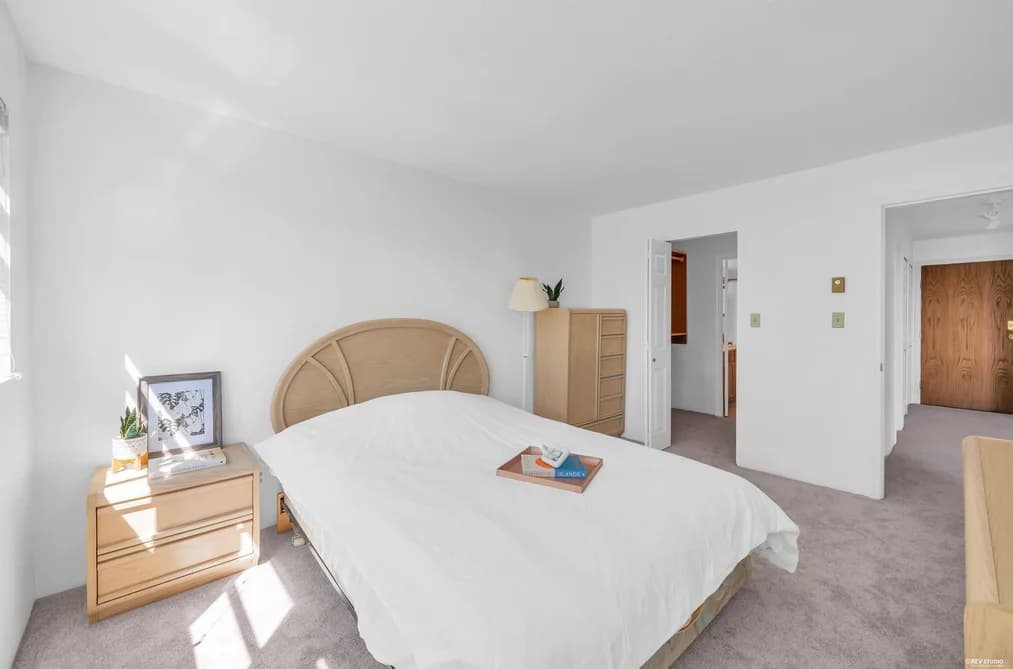 303 5335 HASTINGS STREET, Burnaby, BC — Residential for Sale - Photo 2