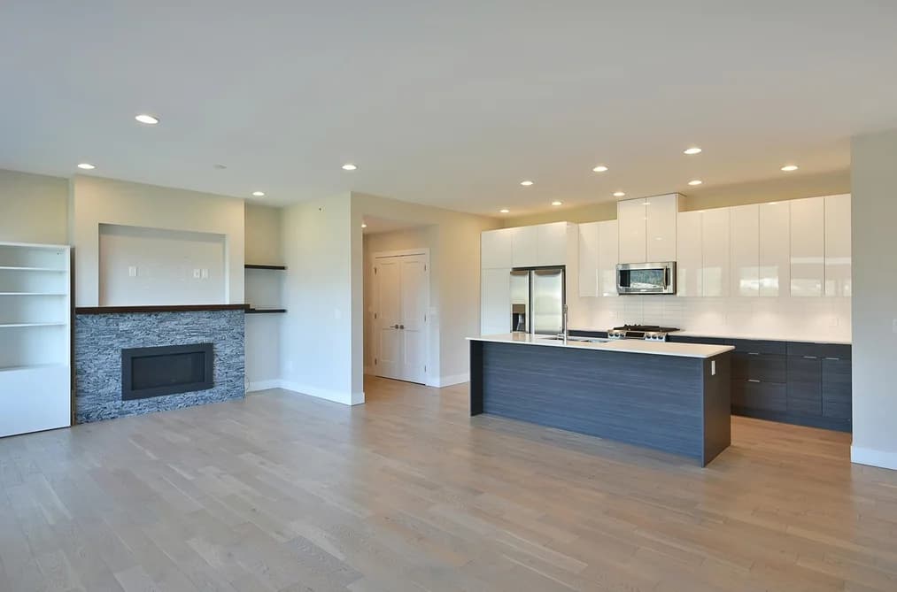 303 5780 MARINE WAY, Sechelt, BC — Residential for Sale - Main Photo
