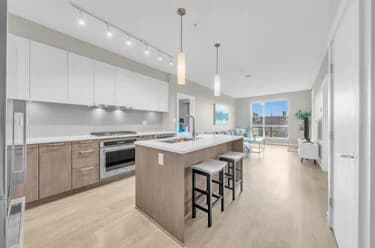 625 E 3rd St Unit 303, North Vancouver, BC - MLS: R3170221