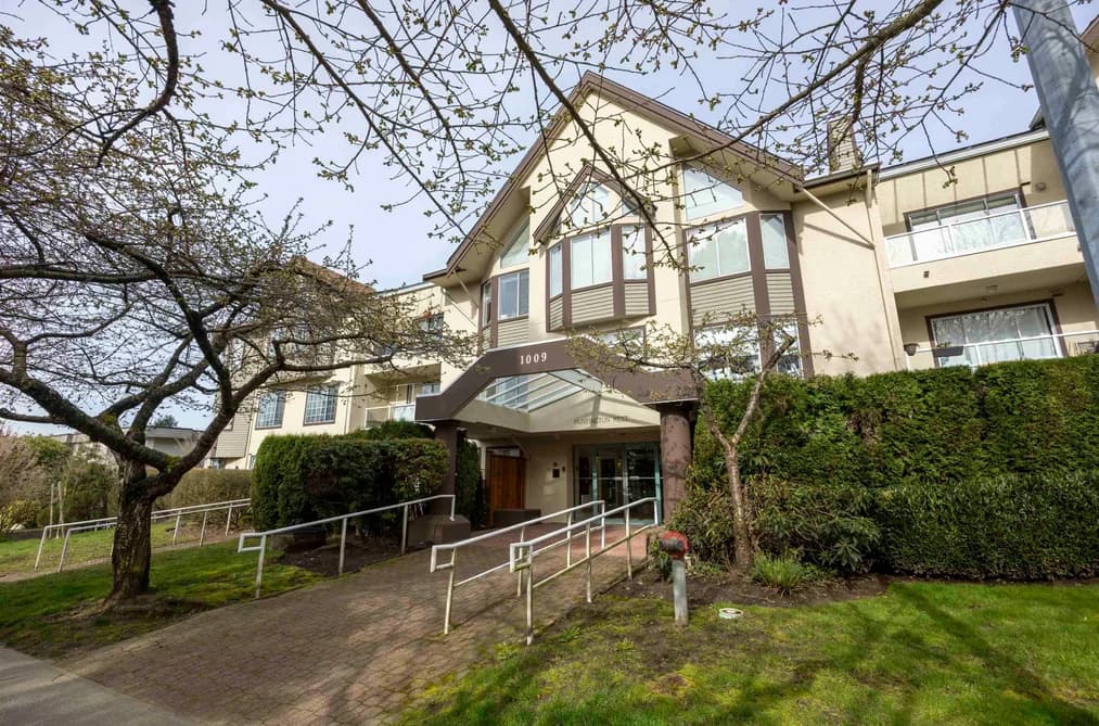 304 1009 HOWAY STREET, New Westminster, BC — Residential for Sale - Main Photo