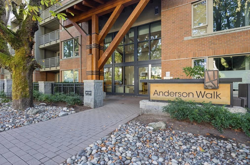 304 119 W 22ND STREET STREET, North Vancouver, BC — Residential for Sale - Main Photo