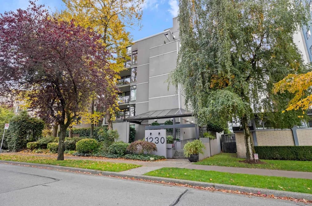 304 1230 COMOX STREET, Vancouver, BC — Residential for Sale - Photo 2