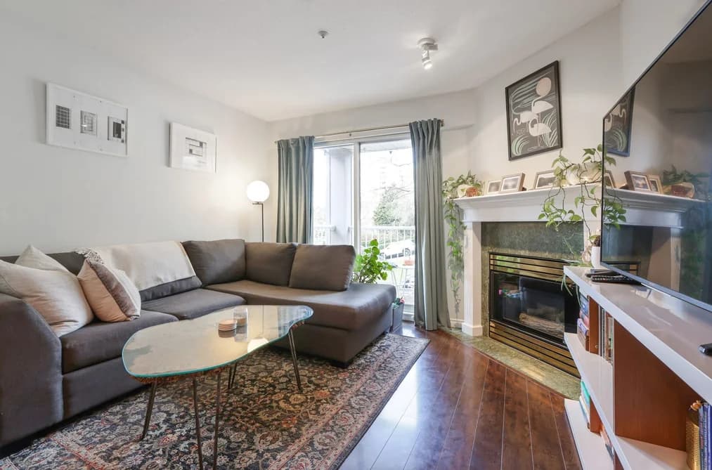304 135 ELEVENTH STREET, New Westminster, BC — Residential for Sale - Photo 2