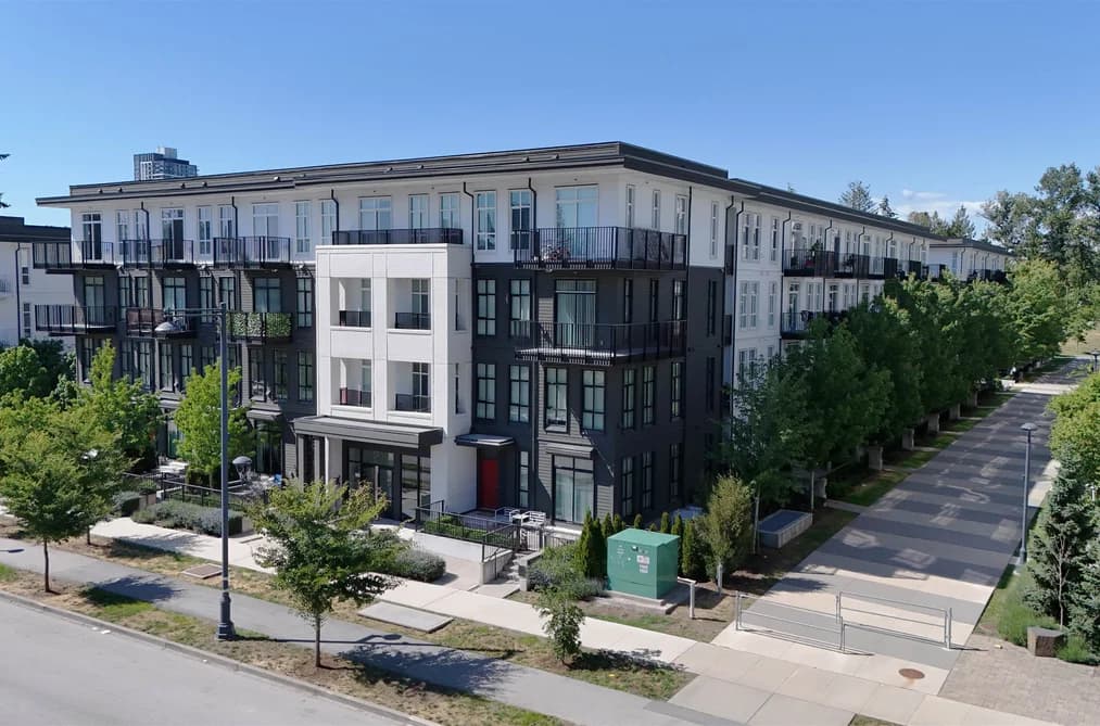 304 13963 105 BOULEVARD, Surrey, BC — Residential for Sale - Photo 2