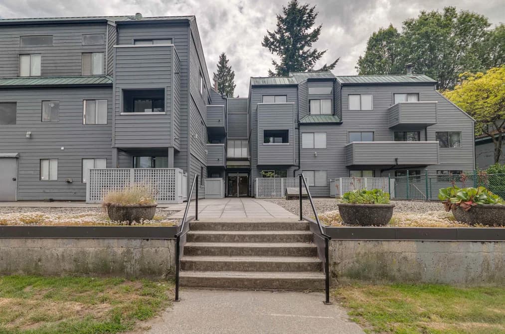 304 1948 COQUITLAM AVENUE, Port Coquitlam, BC — Residential for Sale - Main Photo