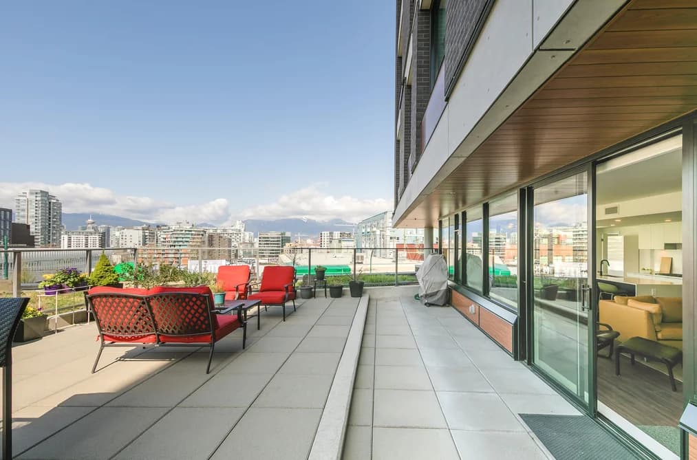 304 210 E 5TH AVENUE, Vancouver, BC — Residential for Sale - Main Photo