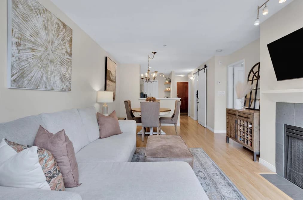 304 2525 W 4TH AVENUE, Vancouver, BC — Residential for Sale - Main Photo