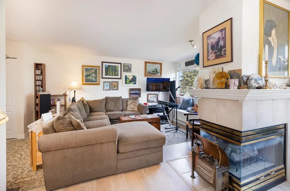 304 3183 ESMOND AVENUE, Burnaby, BC — Residential for Sale - Photo 2
