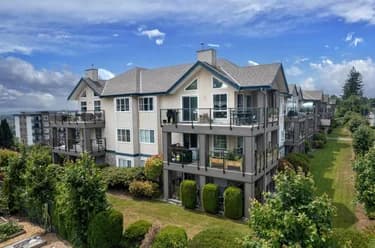 Condo for sale at 304 33150 4th Avenue Mission British Columbia - MLS: R3106233
