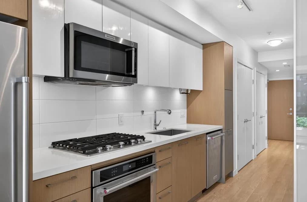 304 384 E 1ST AVENUE, Vancouver, BC — Residential for Sale - Photo 2