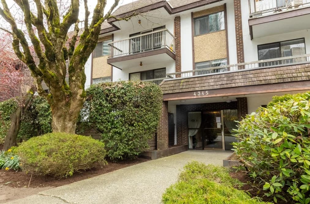 304 4345 GRANGE STREET, Burnaby, BC — Residential for Sale - Photo 2