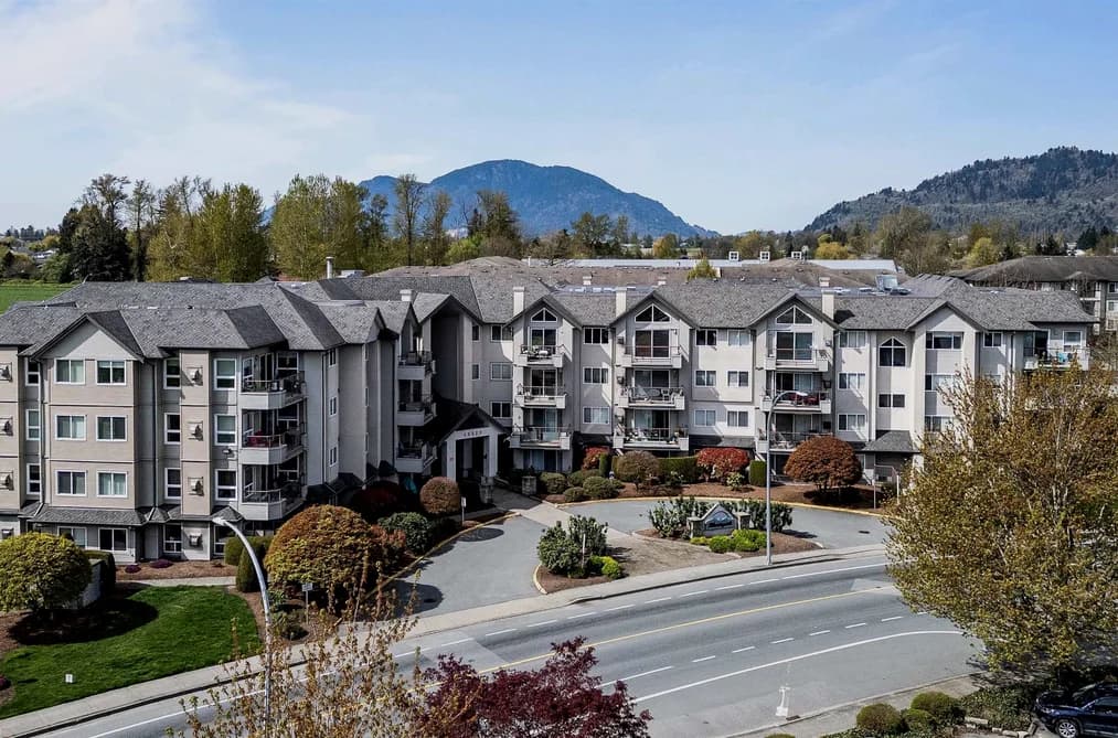 304 45520 KNIGHT ROAD, Chilliwack, BC — Residential for Sale - Main Photo