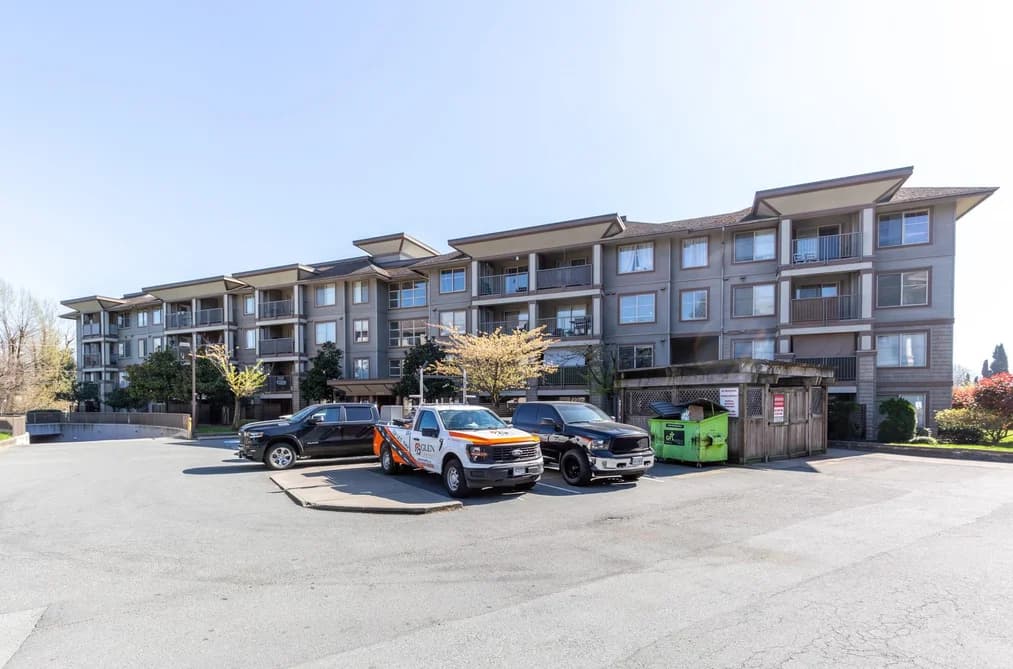 304 45555 YALE ROAD, Chilliwack, BC — Residential for Sale - Photo 2