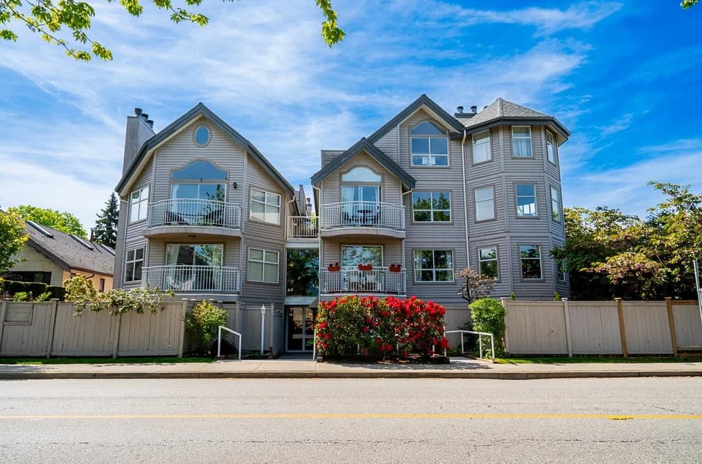 304 592 W 16TH AVENUE, Vancouver, BC — Residential for Sale - Main Photo