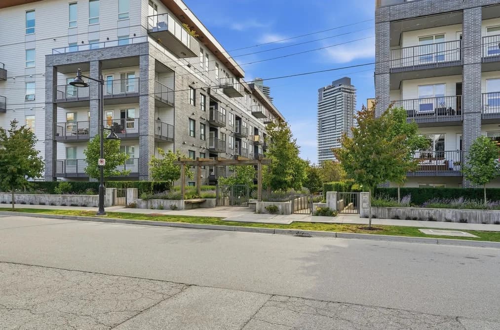 304 648 LEA AVENUE, Coquitlam, BC — Residential for Sale - Photo 2