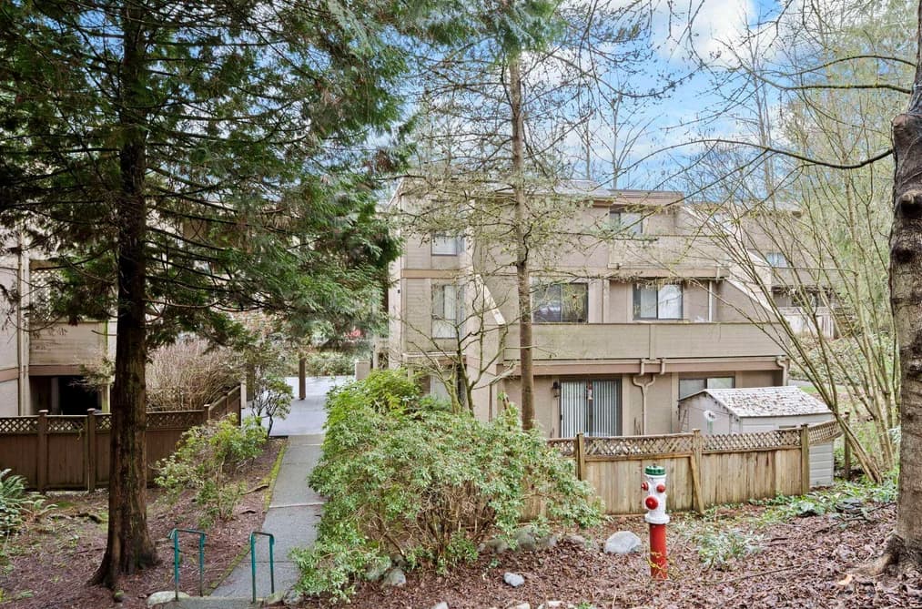 304 9128 CAPELLA DRIVE, Burnaby, BC — Residential for Sale - Photo 2