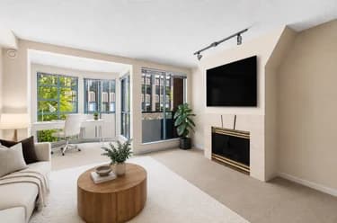 Condo for sale at 304 939 Homer Street Vancouver British Columbia - MLS: R3147666