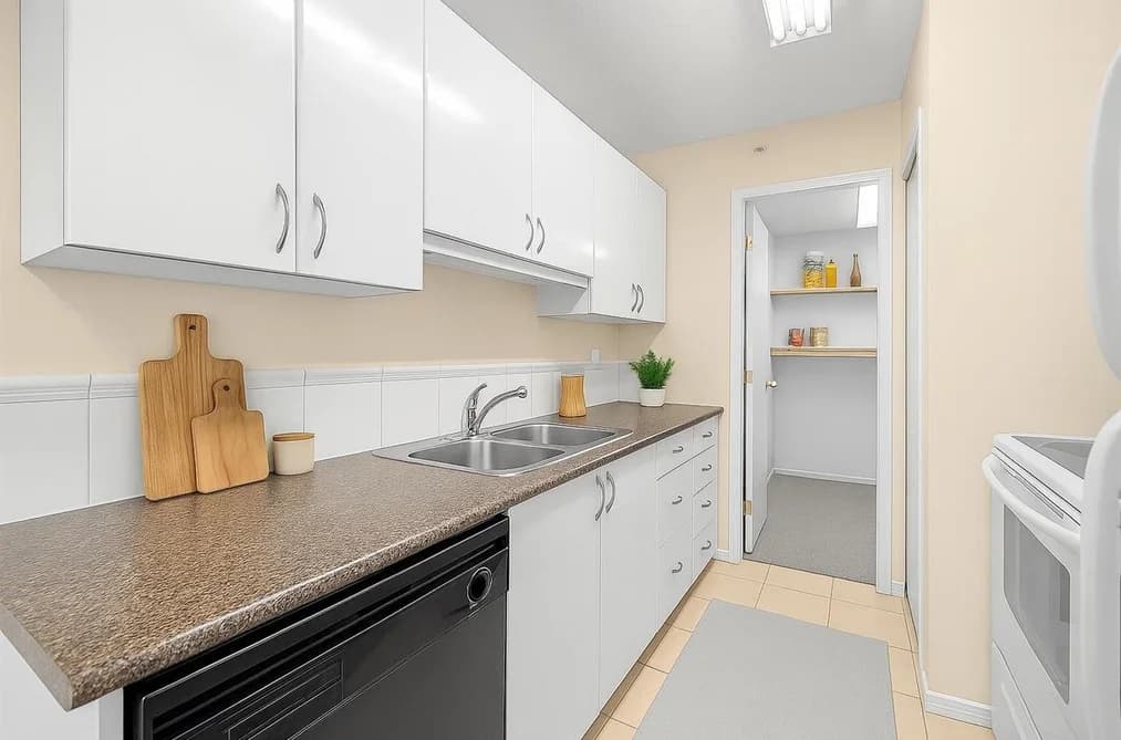 304 939 HOMER STREET, Vancouver, BC — Residential for Sale - Photo 2