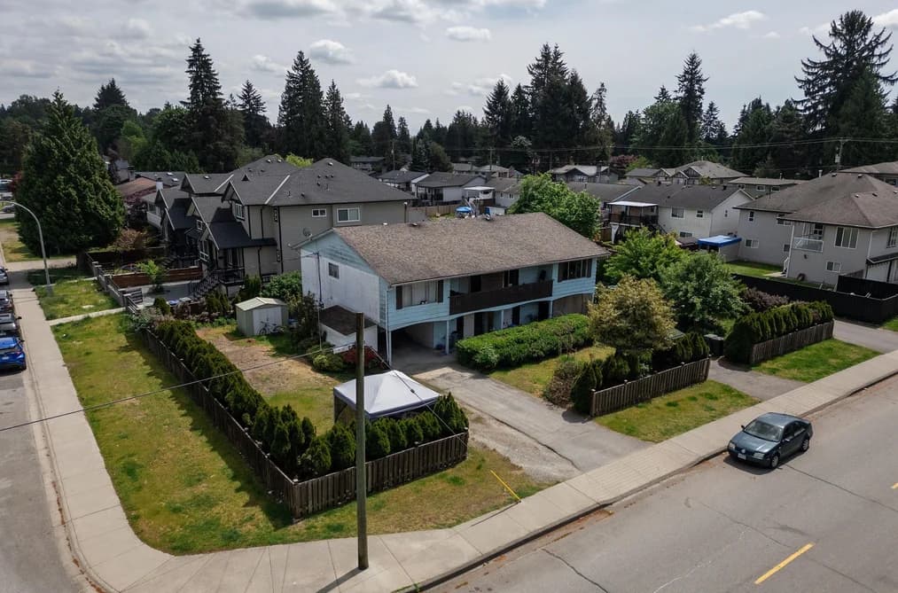 3040 WELLINGTON STREET, Port Coquitlam, BC — Residential Income for Sale - Main Photo
