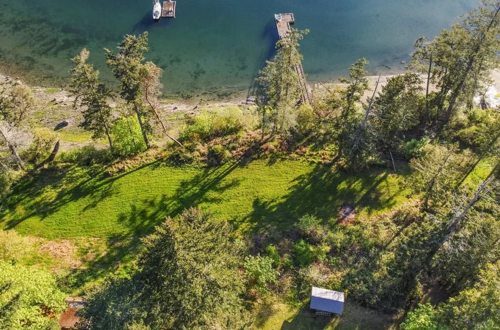 3045 MONTAGUE ROAD, Galiano Island, BC — Residential for Sale - Main Photo