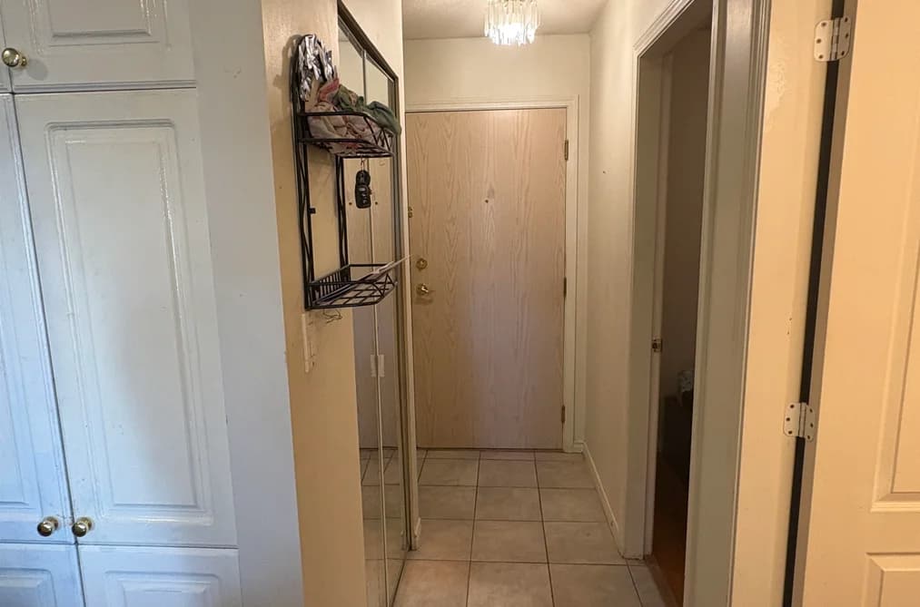 305 1035 AUCKLAND STREET, New Westminster, BC — Residential for Sale - Photo 2