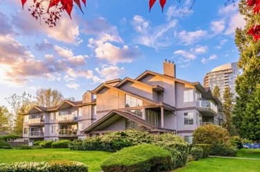 Condo for sale at 305 1167 Pipeline Road Coquitlam British Columbia - MLS: R3119699
