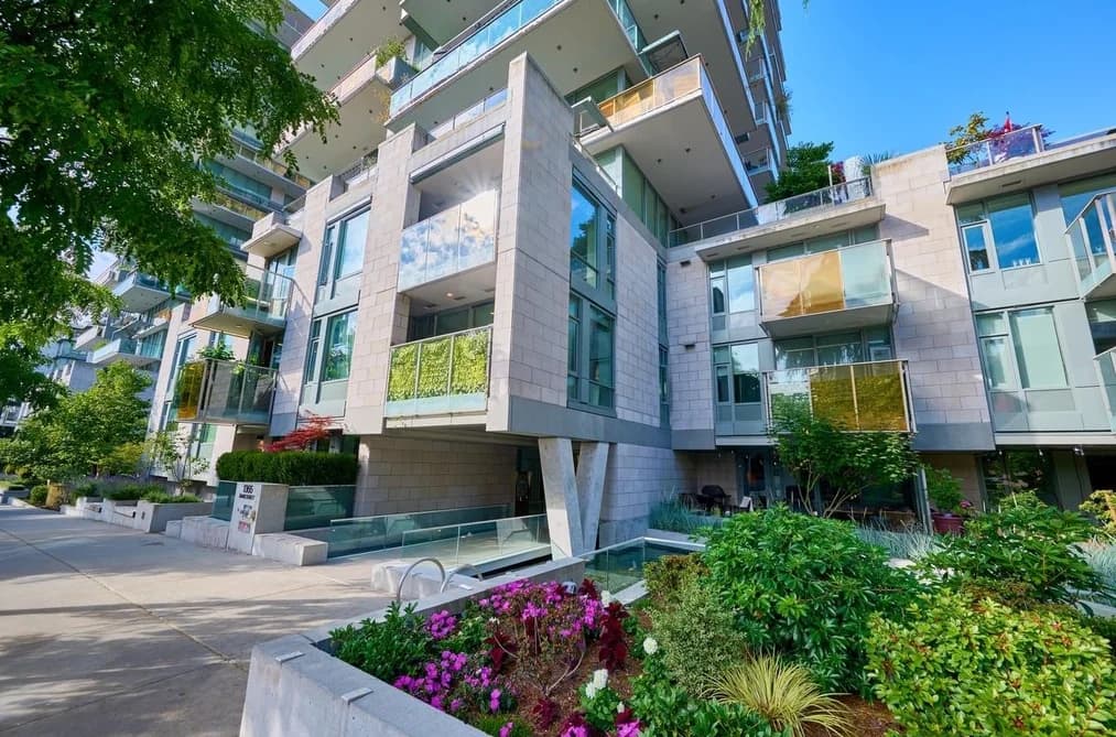 305 1365 DAVIE STREET, Vancouver, BC — Residential for Sale - Photo 2